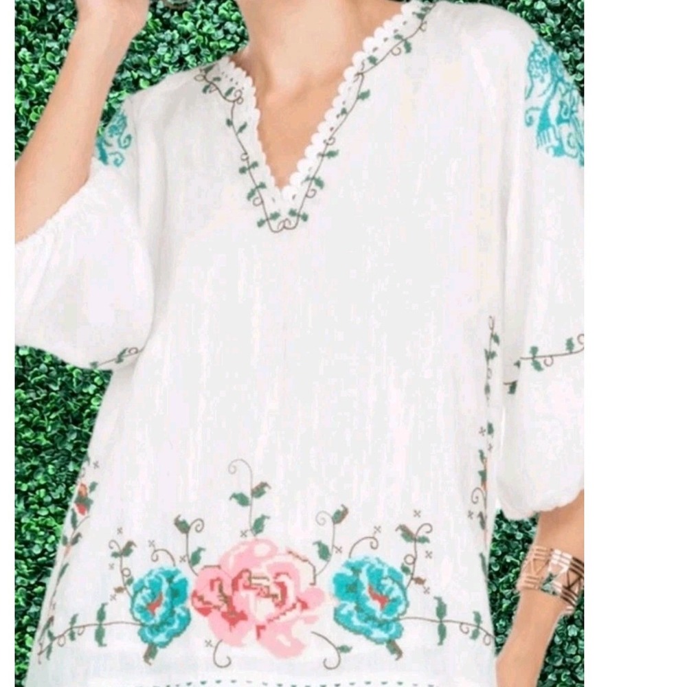 Joy Joy White Embroidered Floral Peasant Blouse Scallop Trim V-Neck Small